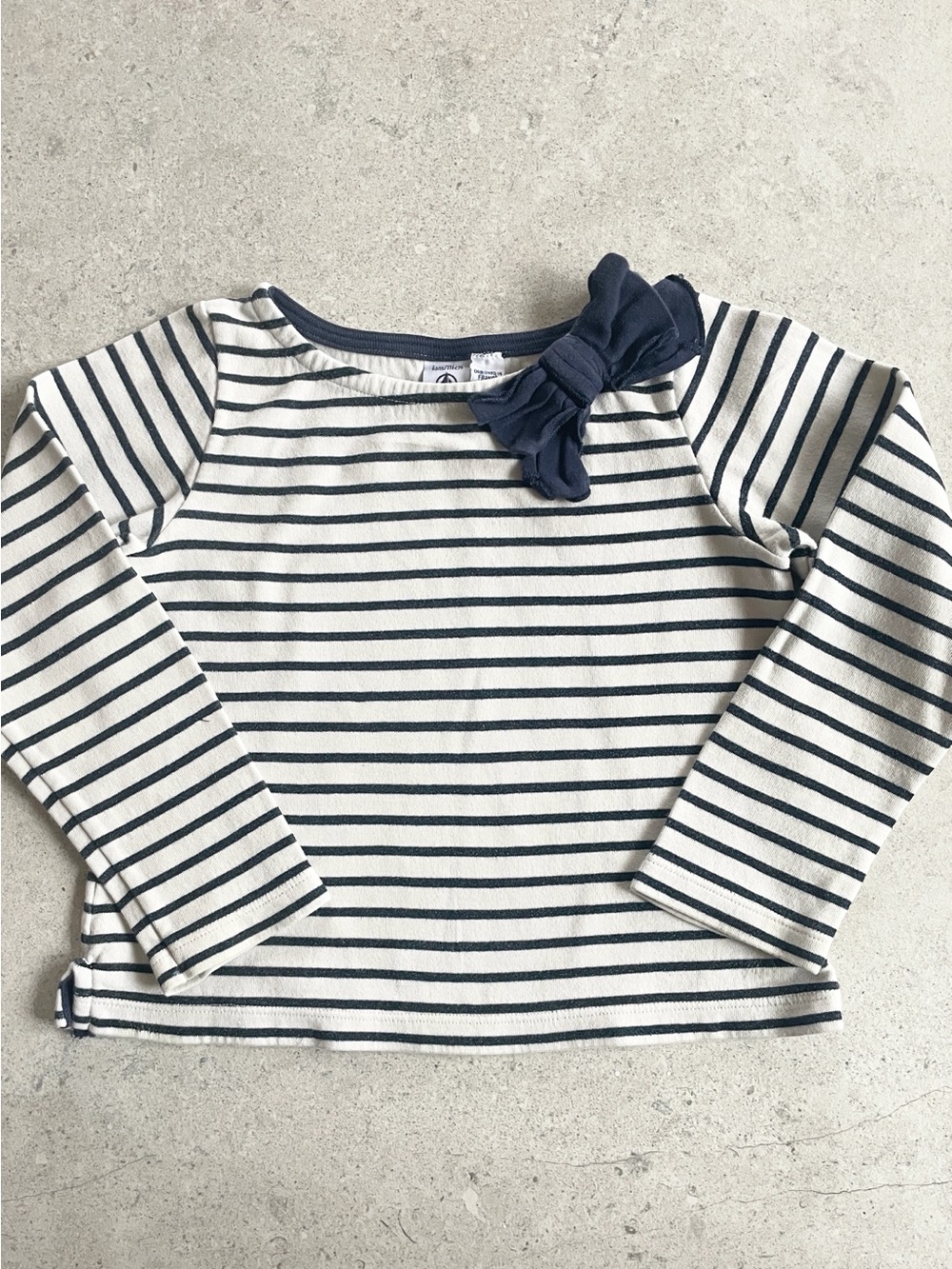 • Long-Sleeve Top Petit bateau (6T)